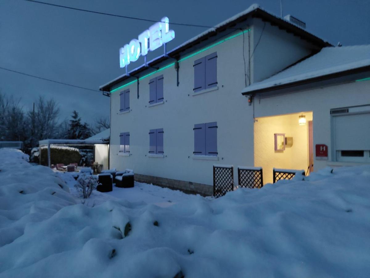 Hotel Au Charme Du Levat Saint Paul de Loubressac Exterior foto